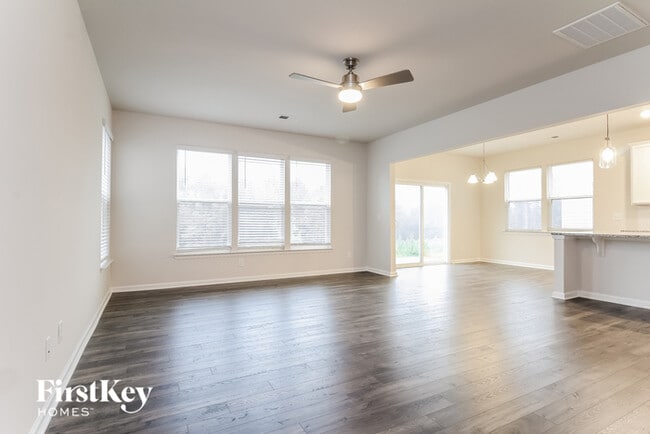 Building Photo - 714 Ridgemoor Trl