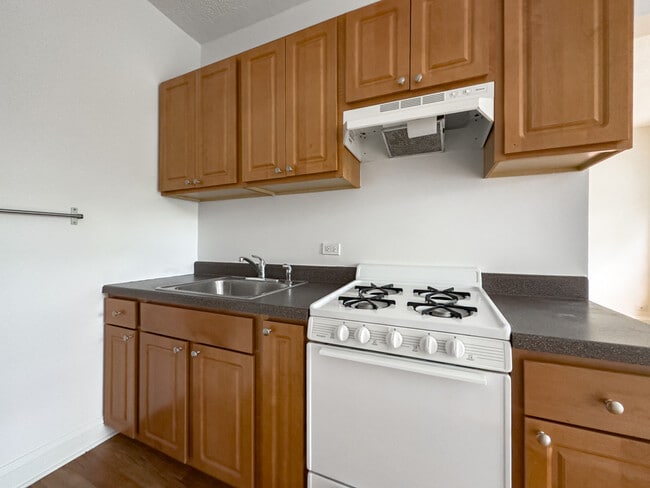 Foto del edificio - 1742 N Humboldt Blvd