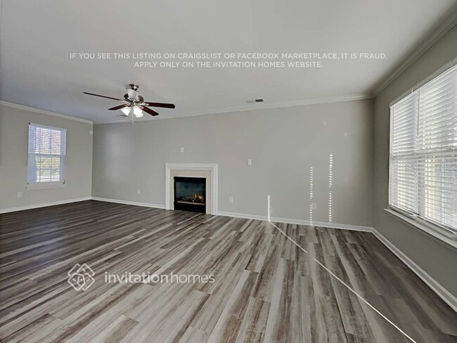 Foto del edificio - 15160 Leslie Brooke Rd