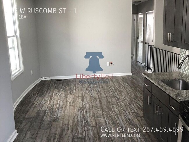 Building Photo - 302 W Ruscomb St