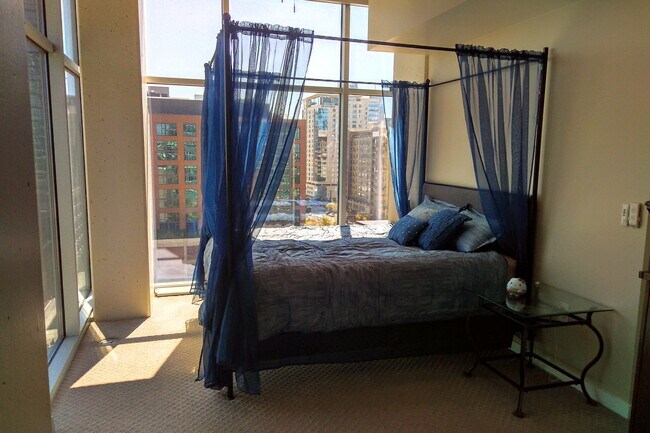 Dormitorio principal - 1700 Bassett St