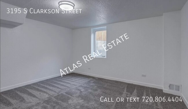 Building Photo - Available now 4 Bedroom House in Englewood...