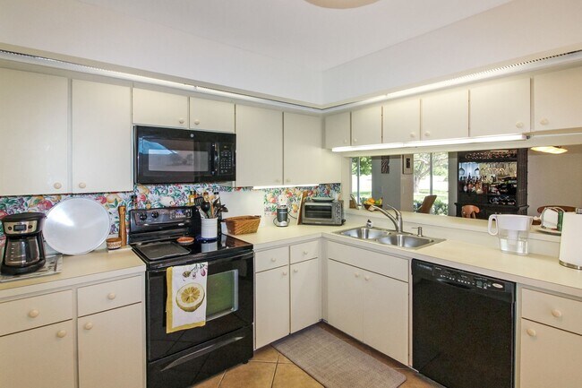 Building Photo - 735 Carnoustie Terrace