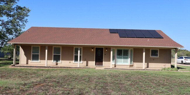 Building Photo - 3 Bed 3 Bath 3 Acres in Aubrey (FIRST MONT...