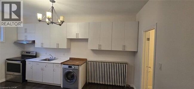 Building Photo - 183 Ottawa Street S