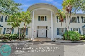 Foto del edificio - 2250 NE 66th St