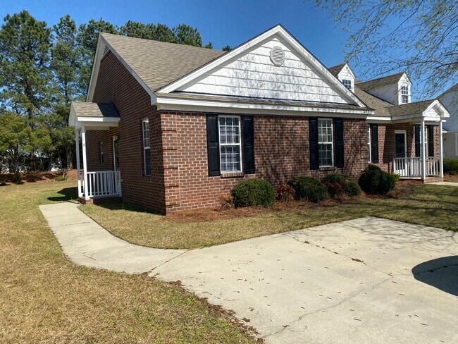 Vista exterior - 3302 Whitlock Dr N