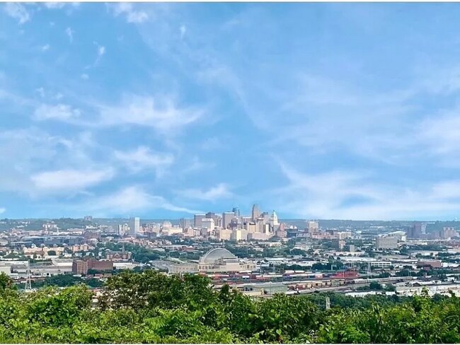 Foto del edificio - 2701 Lehman Rd