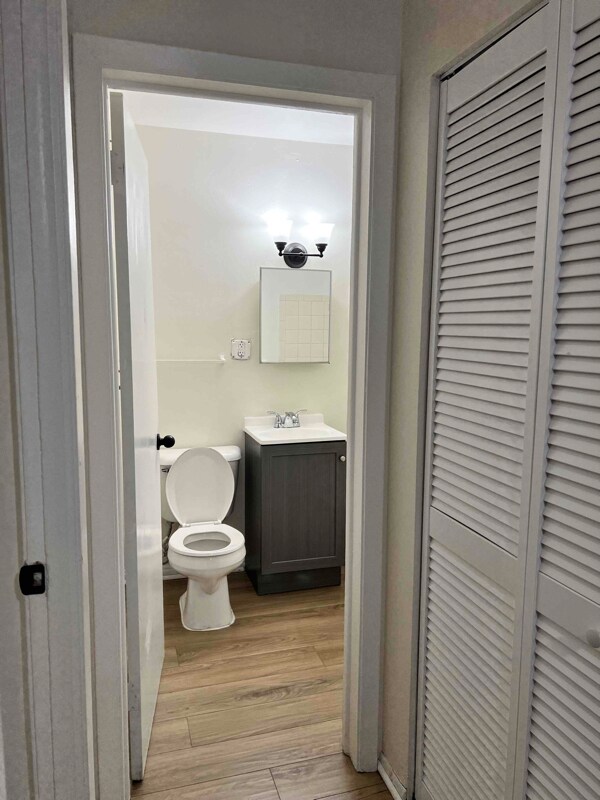 Foto del edificio - 4846 Butterfield Rd