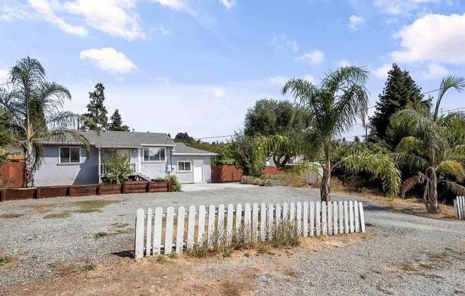 Building Photo - 1661 163rd Ave