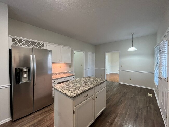 Building Photo - Excellent 4BD, 2.5BA Cary Home with Fenced...