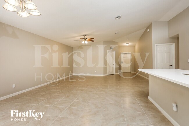 Building Photo - 260 Ensenada St SE