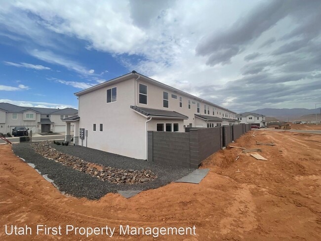 Building Photo - 3 br, 2.5 bath House - 3843 S Mustang Vall...