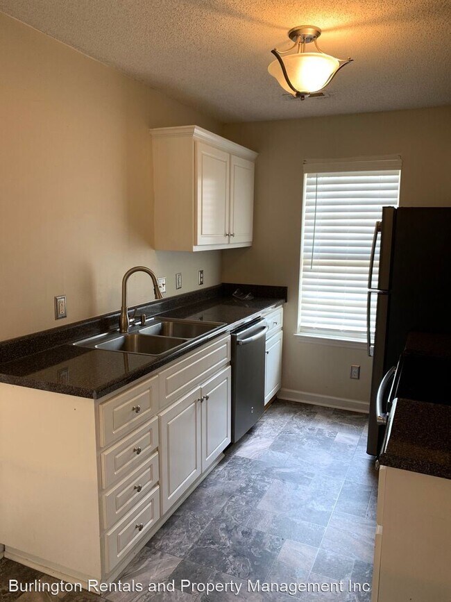 Building Photo - 2 br, 2 bath House - 2429-A Moran St