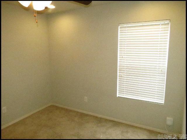Building Photo - 1001 Meadows Edge Dr