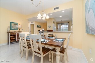 Building Photo - 10520 Amiata Way