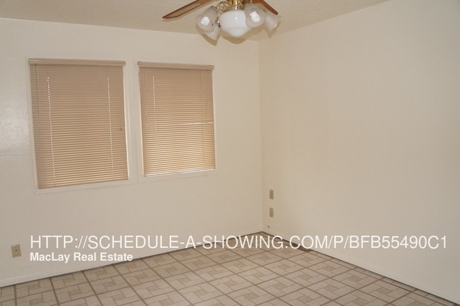 Building Photo - 1616 W Sherman St