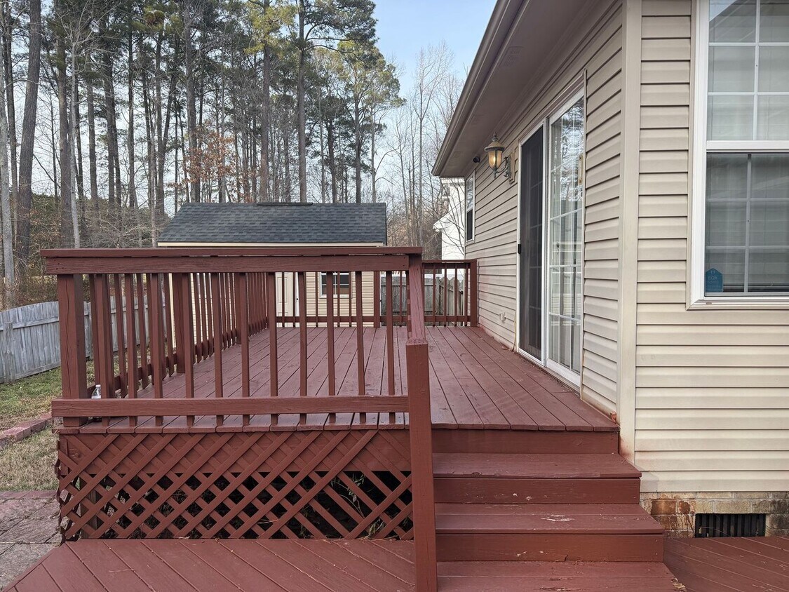 Building Photo - Amazing 5-Bed, 2.5-Bath Home on a Cul-de-Sac "ASK ABOUT OUR ZERO DEPOSIT"