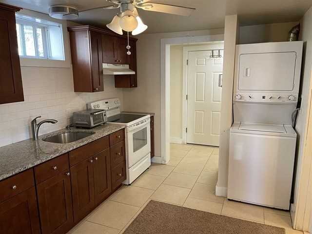 Primary Photo - 157 N Clinton St