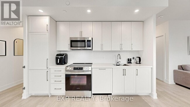 Building Photo - 2450 Old Bronte Rd