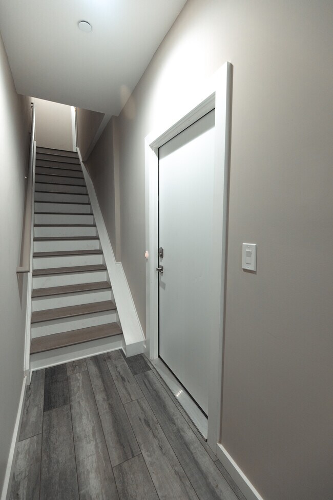 Foto del edificio - 2518 Ridge Ave