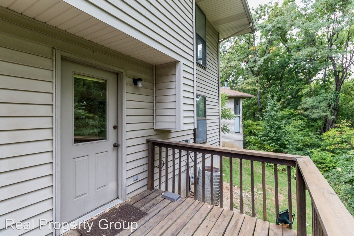 Primary Photo - 1616-1618 Handley Pl