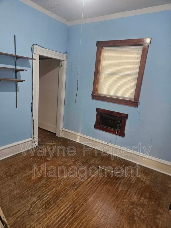 Building Photo - 516 N Cadwell Ave