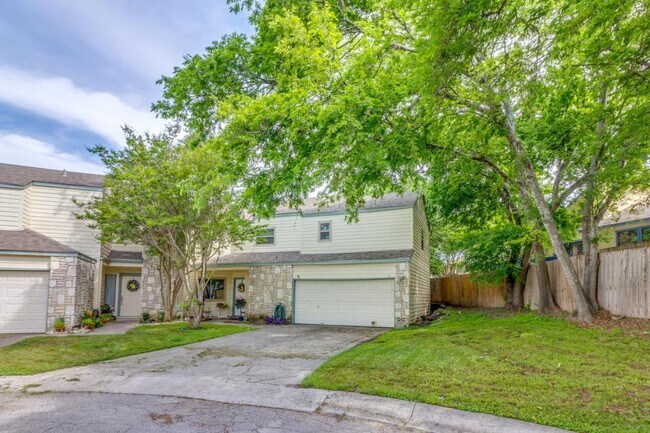 Foto del edificio - 8573 Echo Creek Ln