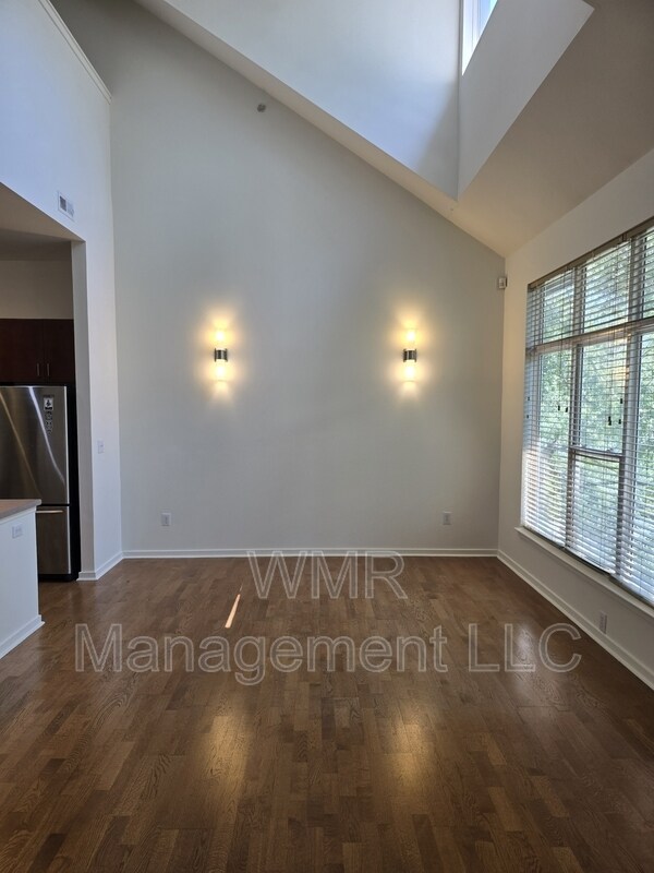 Foto del edificio - 2125 Southend Dr