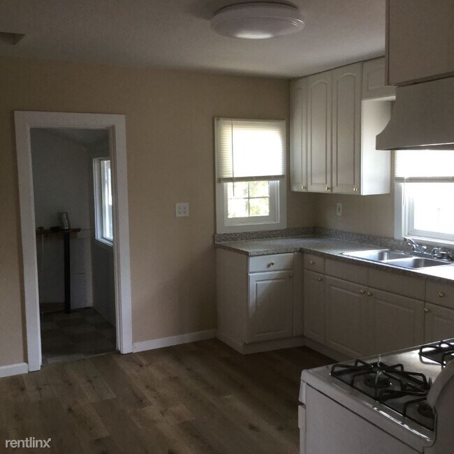 Building Photo - 2 br, 2 bath House - 316 S Veach Ave
