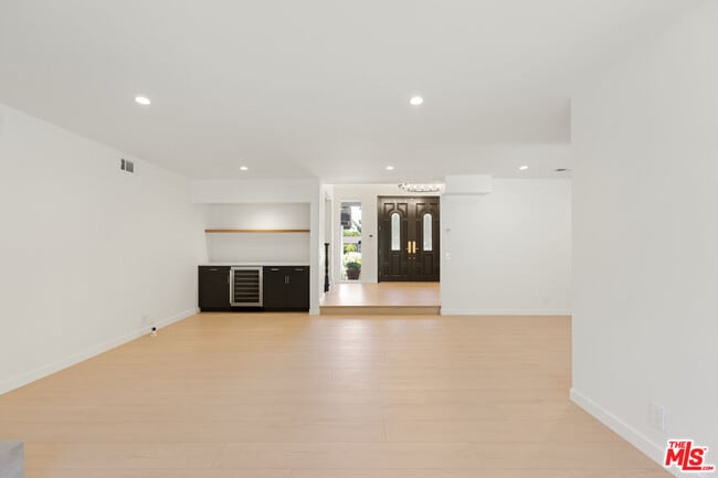 Foto del edificio - 4933 Collett Ave