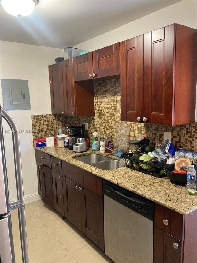 Building Photo - 4729 NW 4th Ave