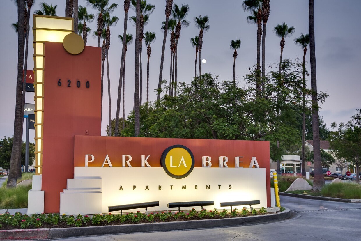 Park La Brea Apartments in Los Angeles, CA Westside Rentals