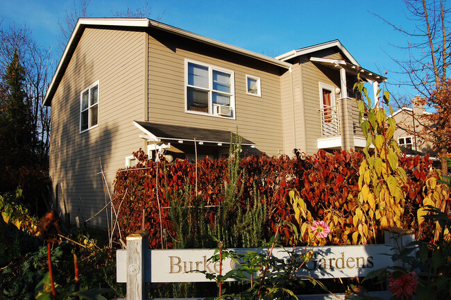 Foto del edificio - Burke Gilman Gardens