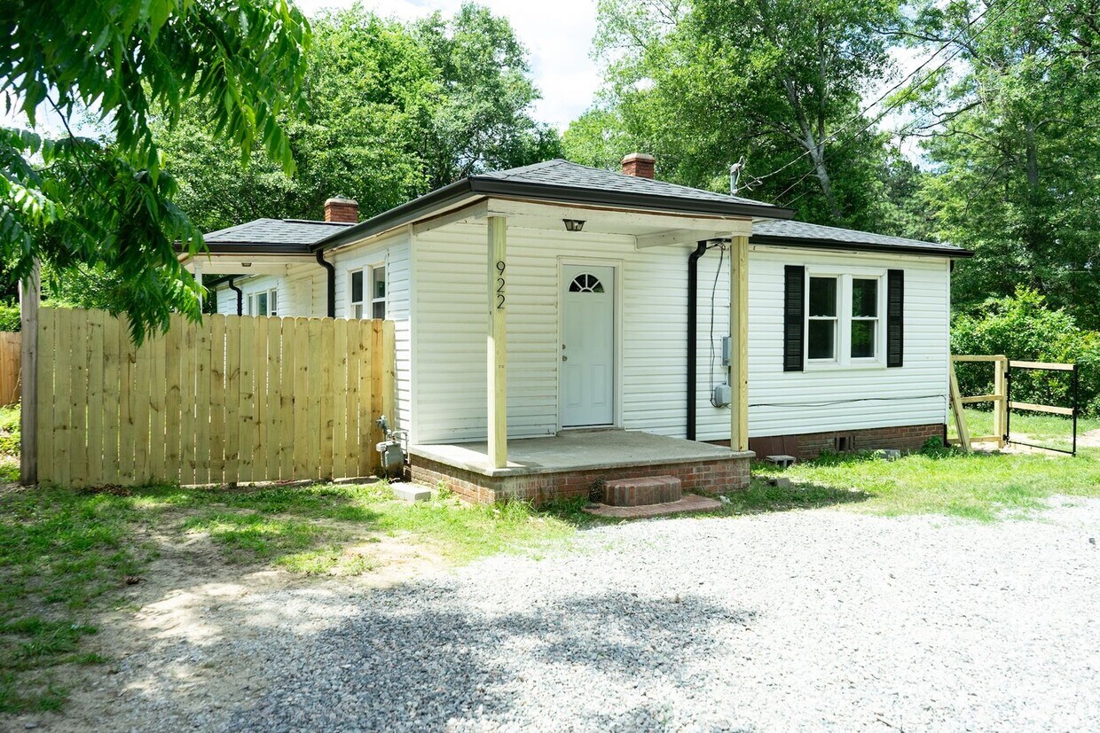 Foto principal - 922 Hampton Ave NW