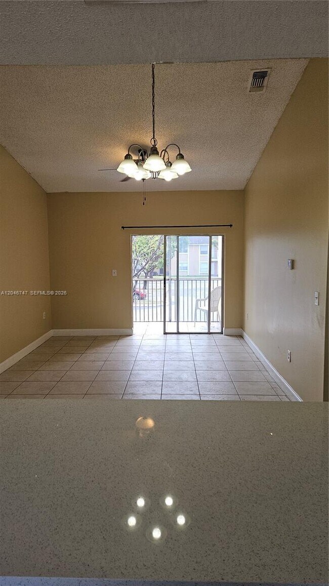 Foto del edificio - 8039 SW 21st Ct