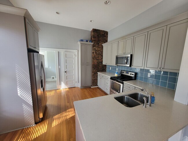 Foto del edificio - 921 Spring Garden St