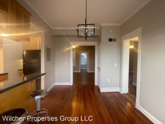Building Photo - 1 br, 1 bath House - 737 Barnett St. Apt A-4