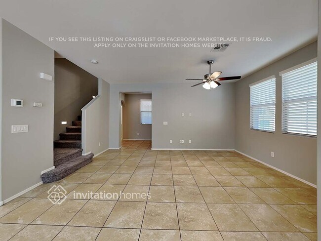 Foto del edificio - 225 N Sandal