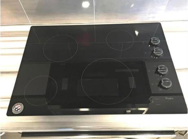 Foto del edificio - 425 W Beech St