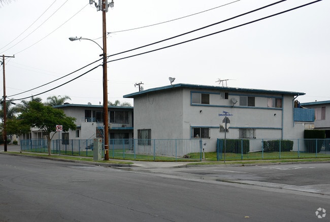 Building Photo - 12511 Morningside Ave