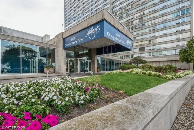 Foto principal - 4800 S Chicago Beach Dr
