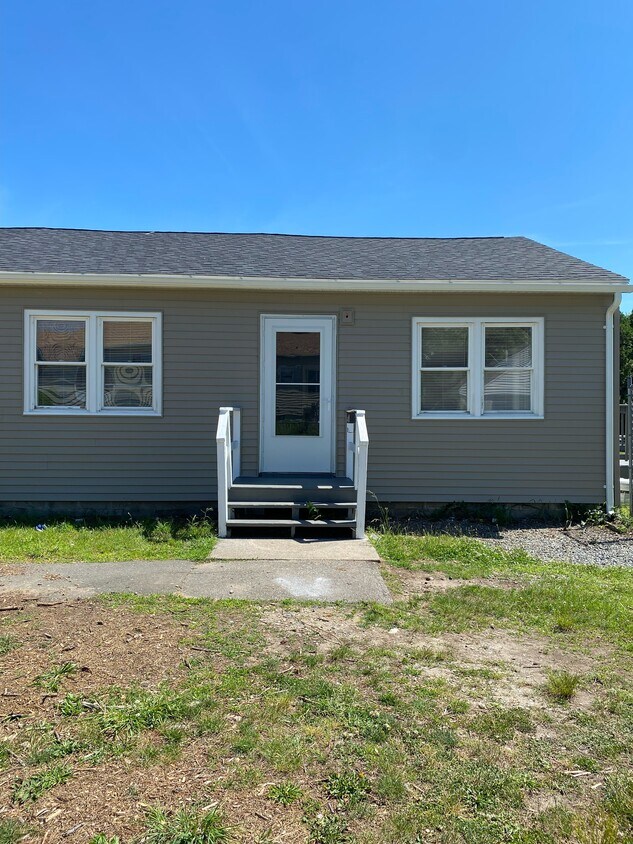 Foto principal - 59 Depot Rd
