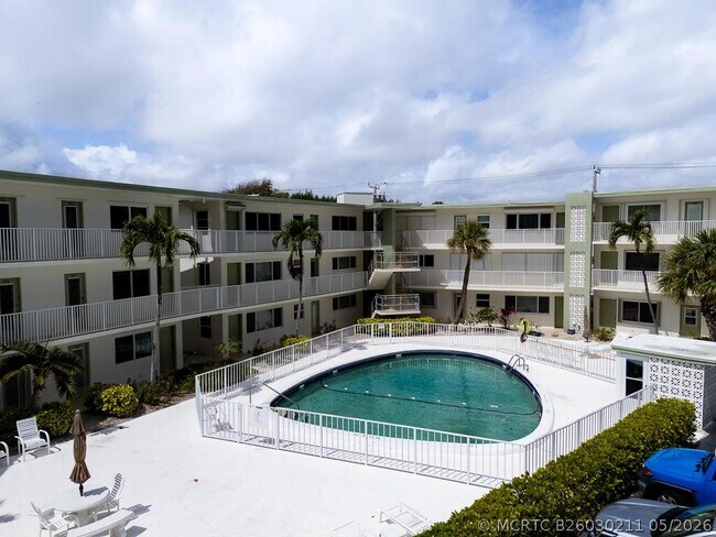 Building Photo - 3600 N Ocean Dr