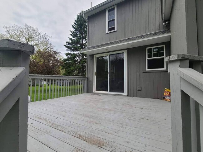 Foto del edificio - 5 Beaver Brook Rd