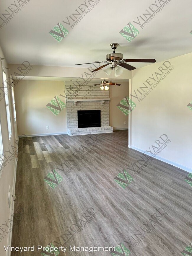 Building Photo - 3 br, 2 bath House - 311 Cardinal Drive