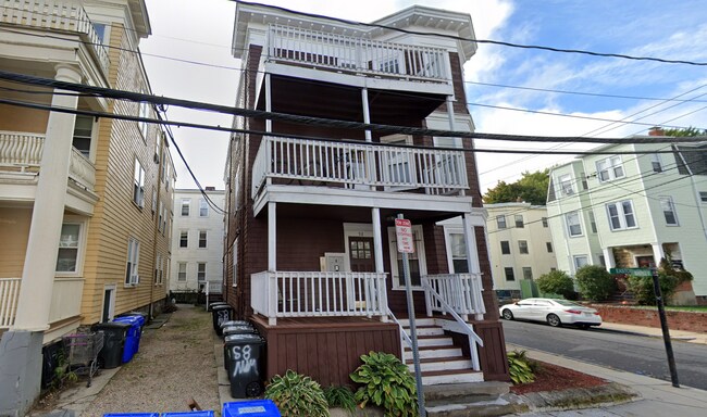 Building Photo - 58 Mansfield St