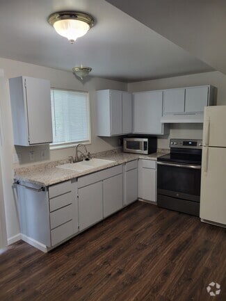 Building Photo - 1208 S 900 E