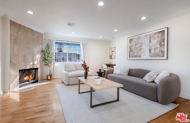 Foto del edificio - 525 N Orange Dr