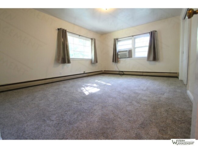 Foto del edificio - Fully Remodeled 1 Bed, 1 Bath Apartment